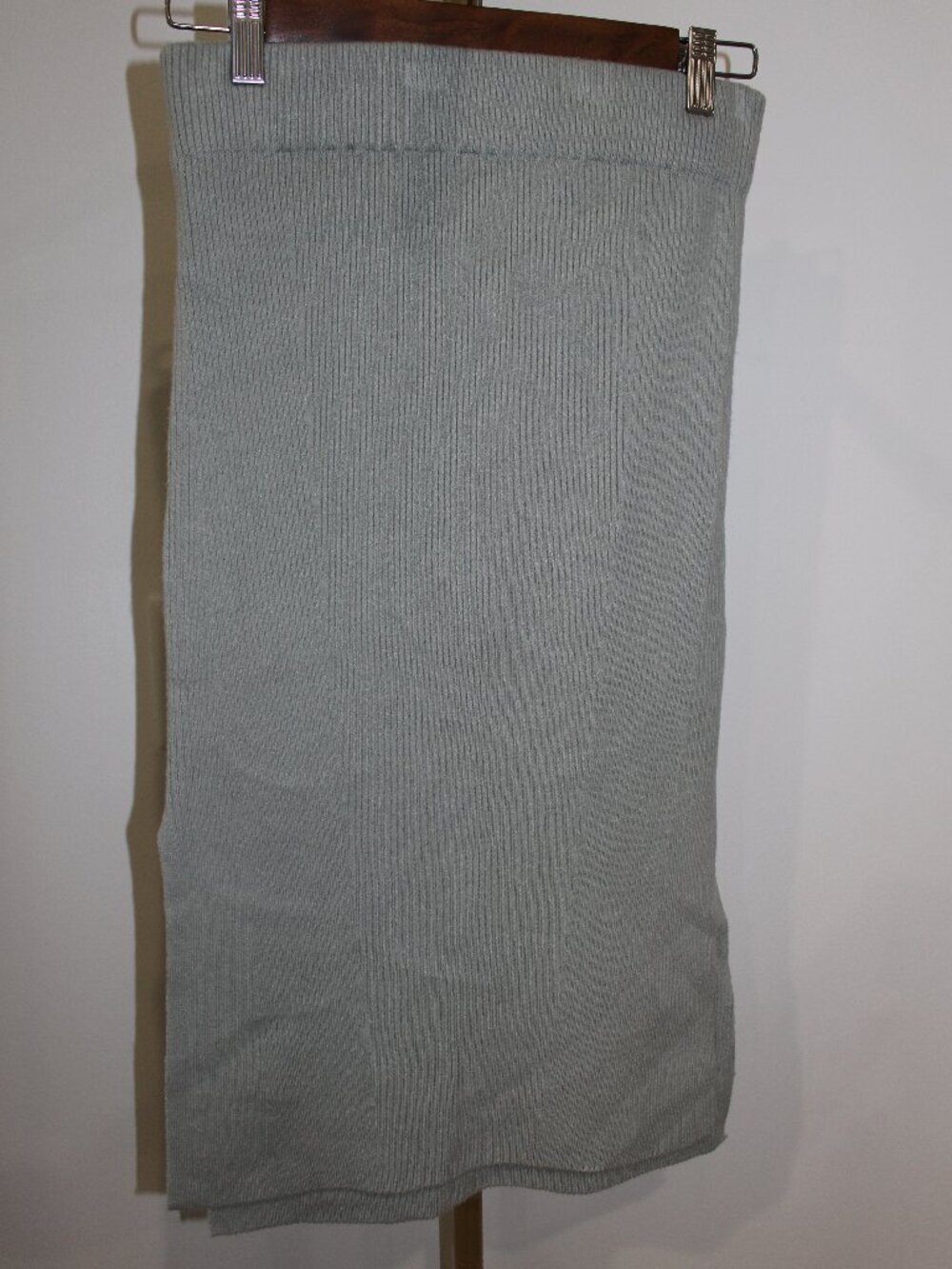 Abercrombie & Fitch Sage Green Sweater Skirt Size Small